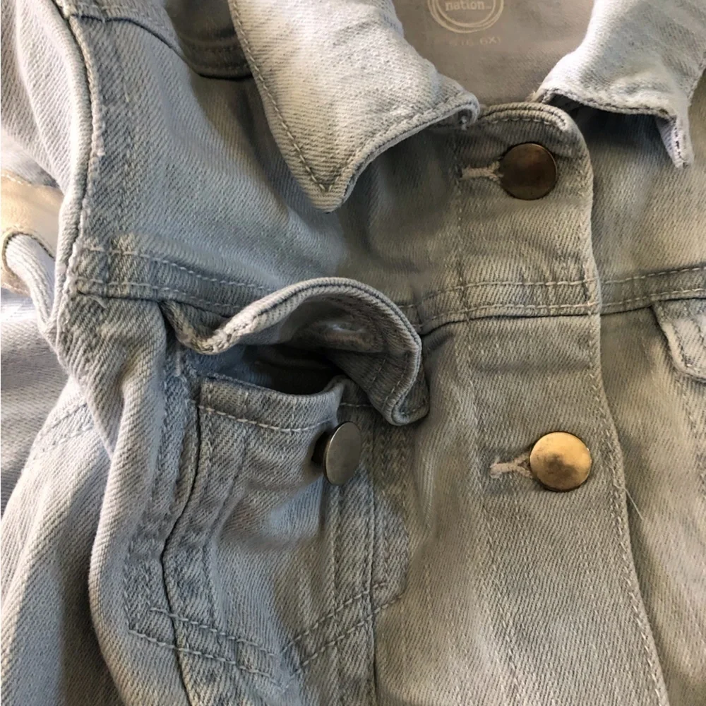 Wonder Nation light wash denim jacket with Stars in size S (6-6x)